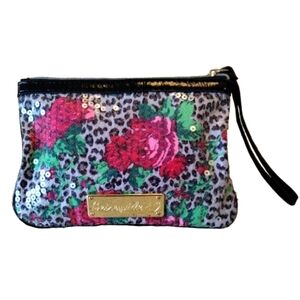 Betseyville Y2K Cheetah Floral Sequin Wristlet | Leopard Print